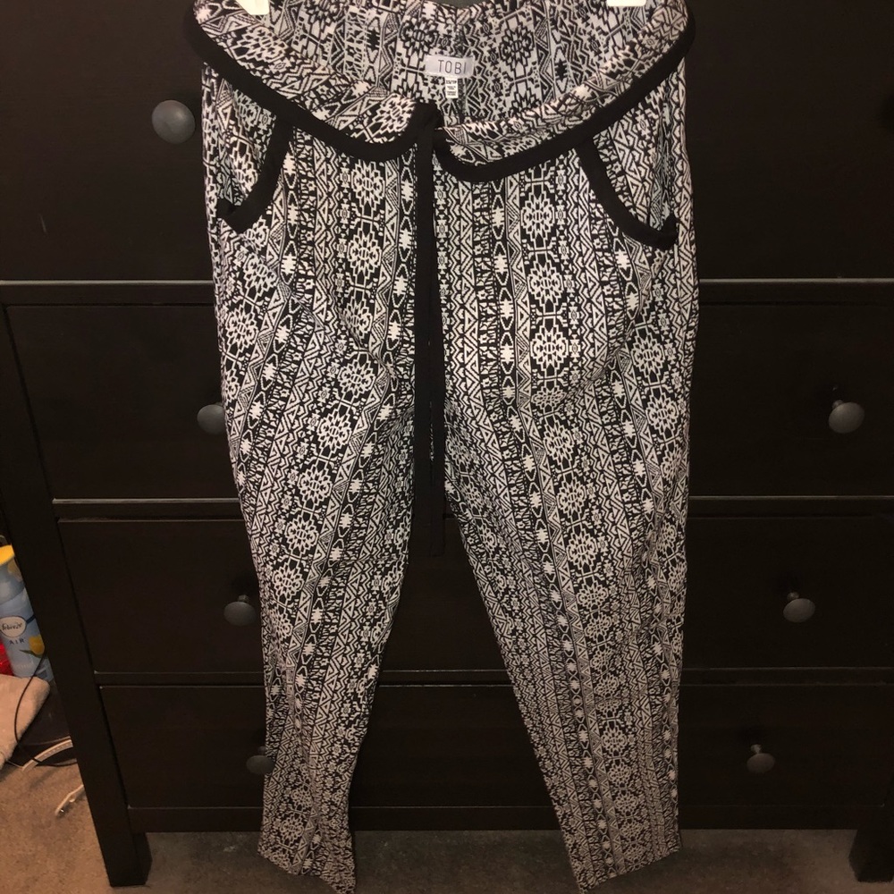 Tobi Aztec High waisted pants